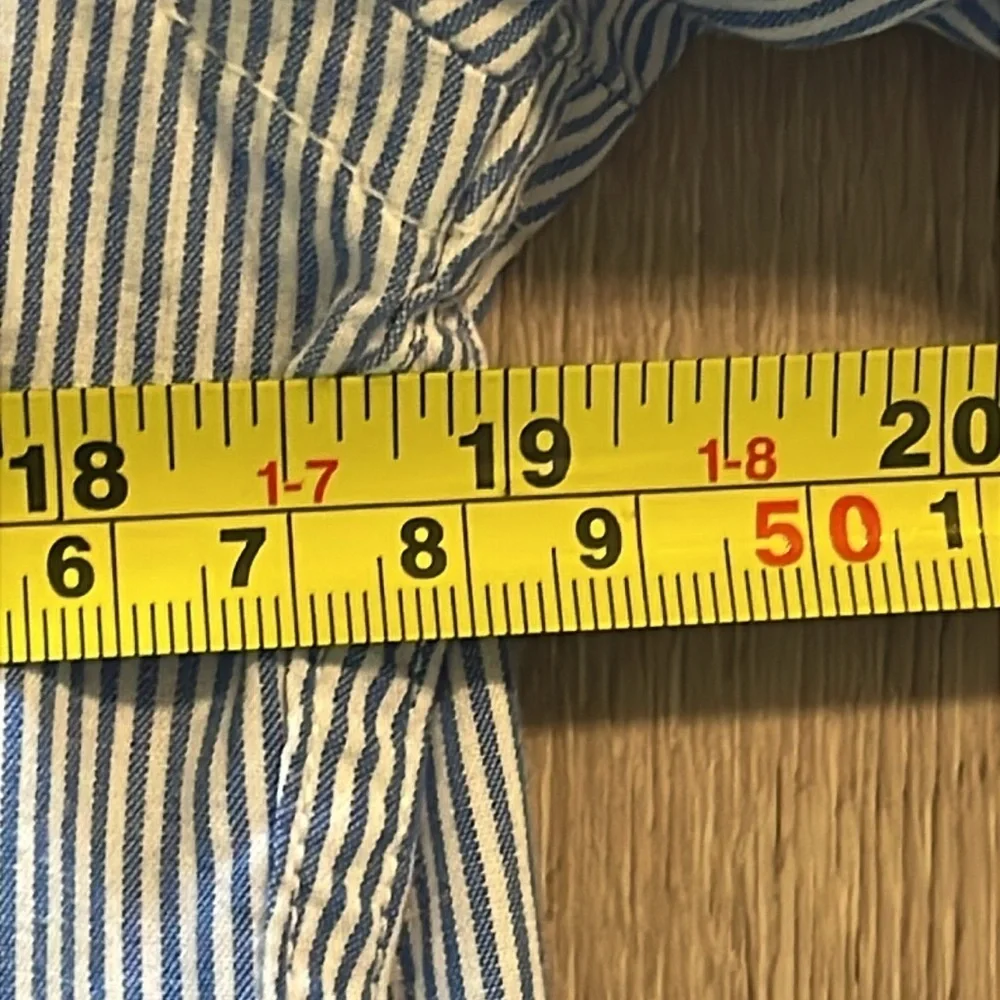 J. Crew Men Light Blue Pinstripe 100% Cotton Button Front Shirt Vintage Classic